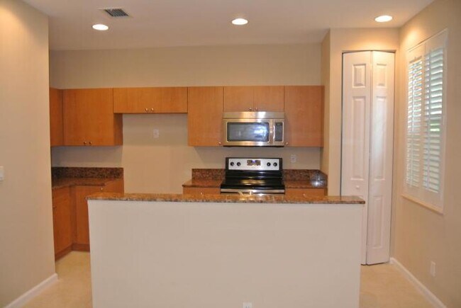 Building Photo - 7399 Briella Dr