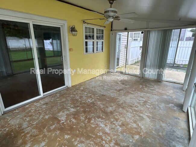 Building Photo - 4417 Crowfield Dr