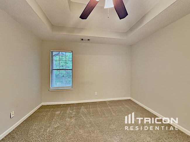 Building Photo - 215 Winterville Dr