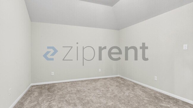 Building Photo - 17685 Martin Crk Ln