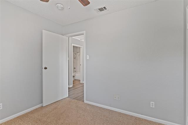 Building Photo - 3521 Glenview Dr