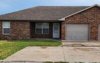 Building Photo - 63080 E 285 Ct