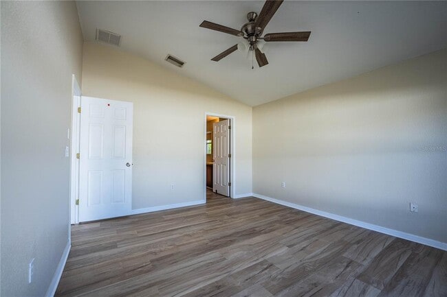 Building Photo - 3998 Rollingsford Cir