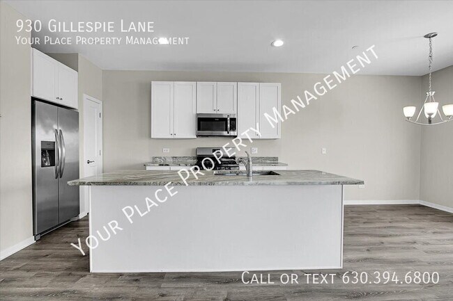 Building Photo - 930 Gillespie Ln