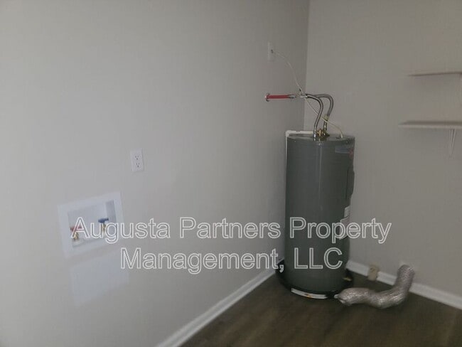 Building Photo - 3618 Audubon Pl