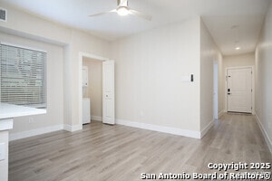 Building Photo - 1644 W Mistletoe Ave