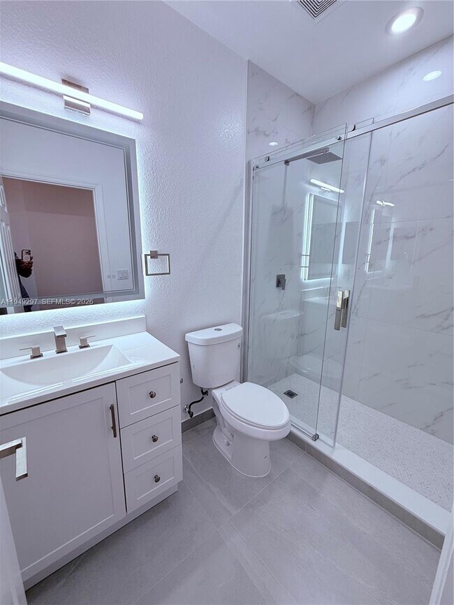 Building Photo - 11202 NW 83rd St