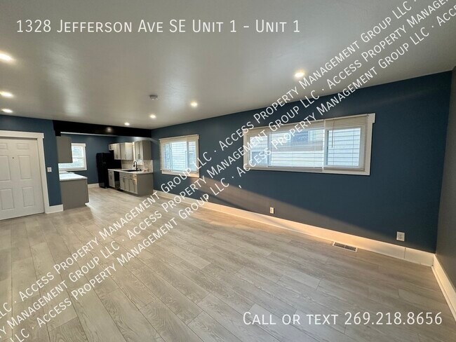 Building Photo - 1328 Jefferson Ave SE