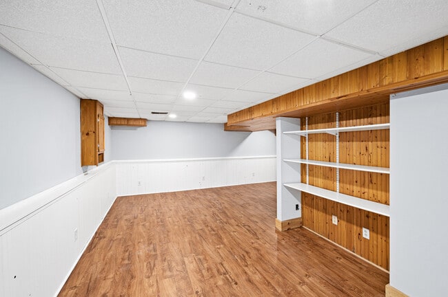 Building Photo - 415 Kelly Cir