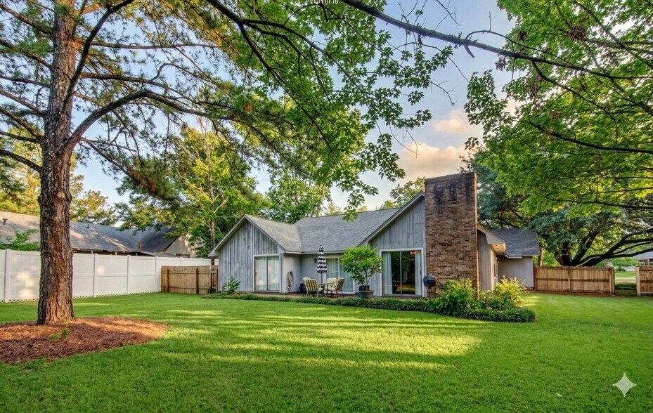 Building Photo - 193 Stonegate Dr