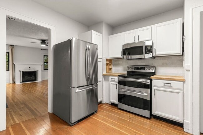 Building Photo - 8606 N Seward Ave