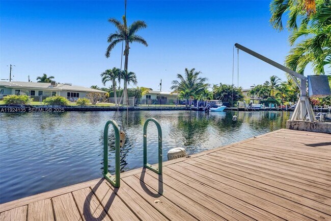 Building Photo - 2106 NE 16th Ave