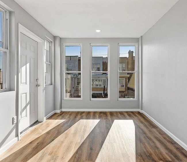Building Photo - 1754 Georges Ln