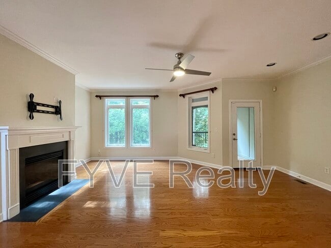 Building Photo - 320 Old Hickory Blvd