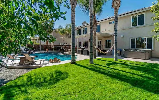 Building Photo - 2296 Star Lilly St