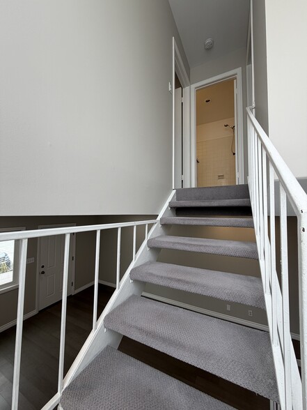 Building Photo - 1017 Morningside Dr