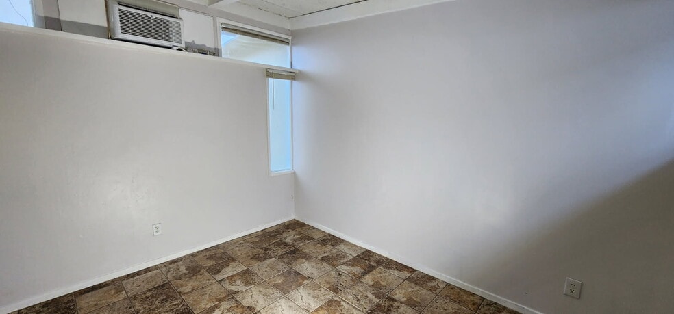 Building Photo - 16452 24th St