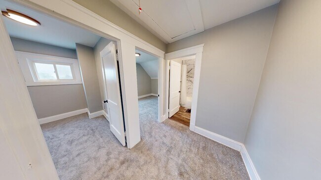 Building Photo - Old Brooklyn Area - 3 Bedroom Single Famil...