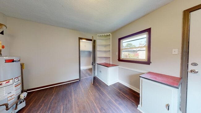 Building Photo - Cudell Area - 4 Bedroom Single Family Home