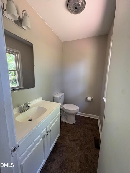 Building Photo - 3408 Northridge Dr