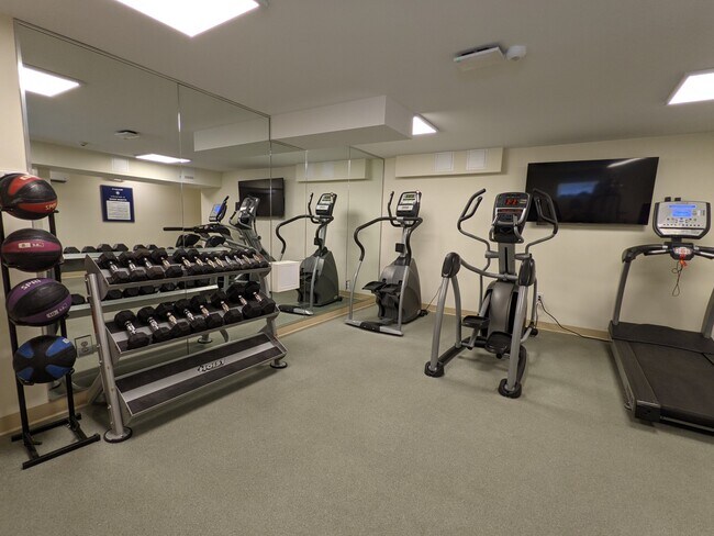 Building Photo - 76 St Paul St