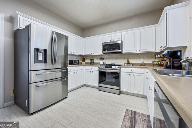 Building Photo - 206 Persimmon Tr