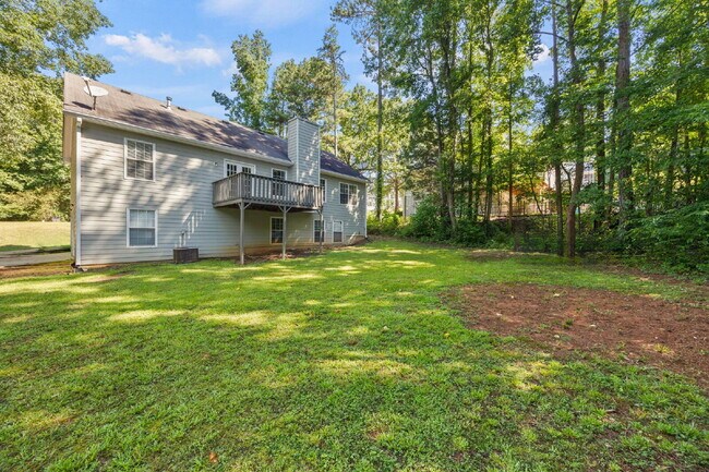 Building Photo - Spacious 3BR/3BA + 2 Bonus Rooms | $2,500/...