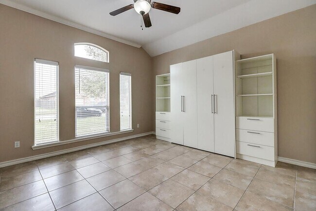 Building Photo - 2614 Wool Dr