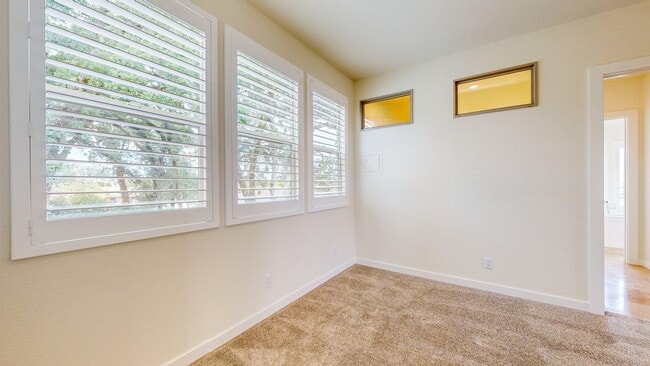 Building Photo - 9901 Old Camp Ln