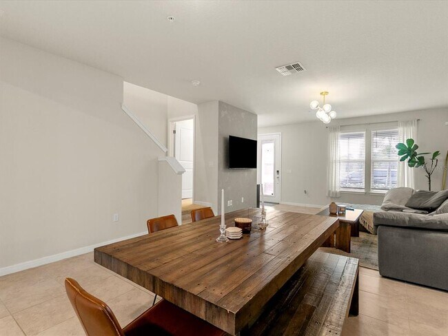 Building Photo - 6021 Arbor Watch Lp
