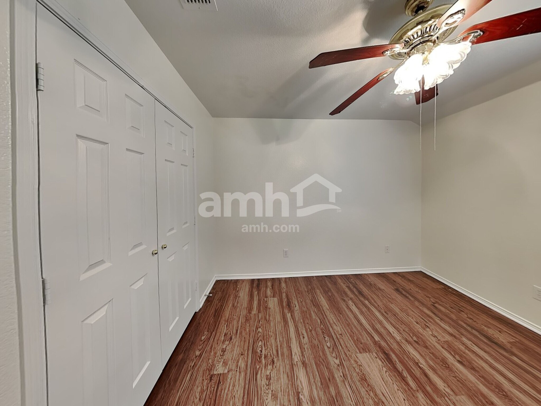 Building Photo - 432 Round Rock Rd