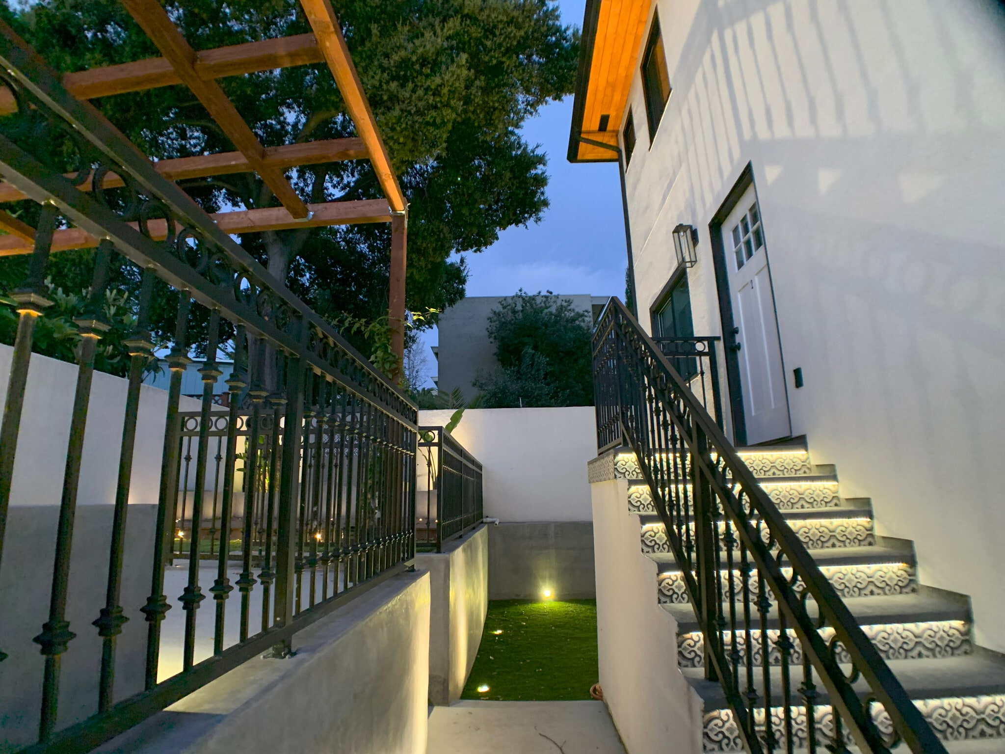 Building Photo - 2127 Park Blvd