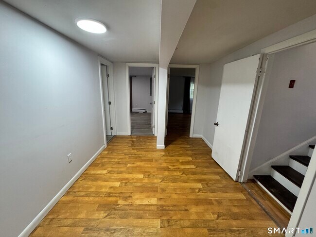Building Photo - 9 Fulmore Dr