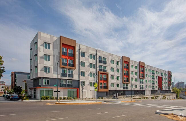 Building Photo - Park Avenue Senior