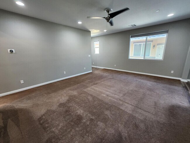 Building Photo - Beautiful Single Story 3 Bedroom close to Cadence