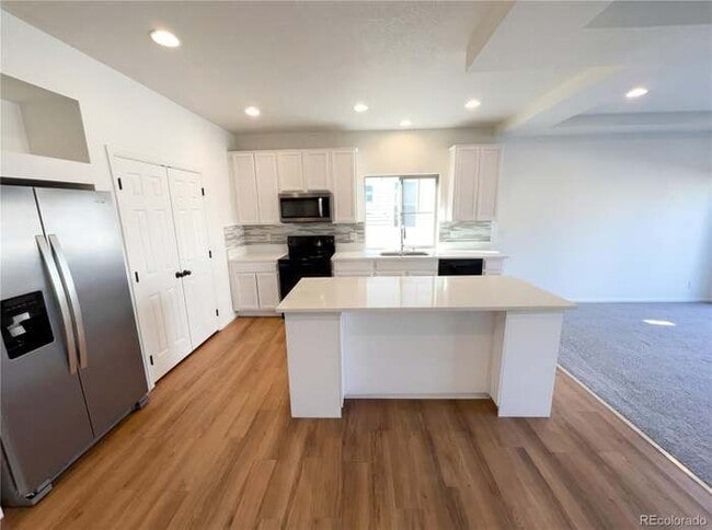 Building Photo - 18257 E 52nd Ave