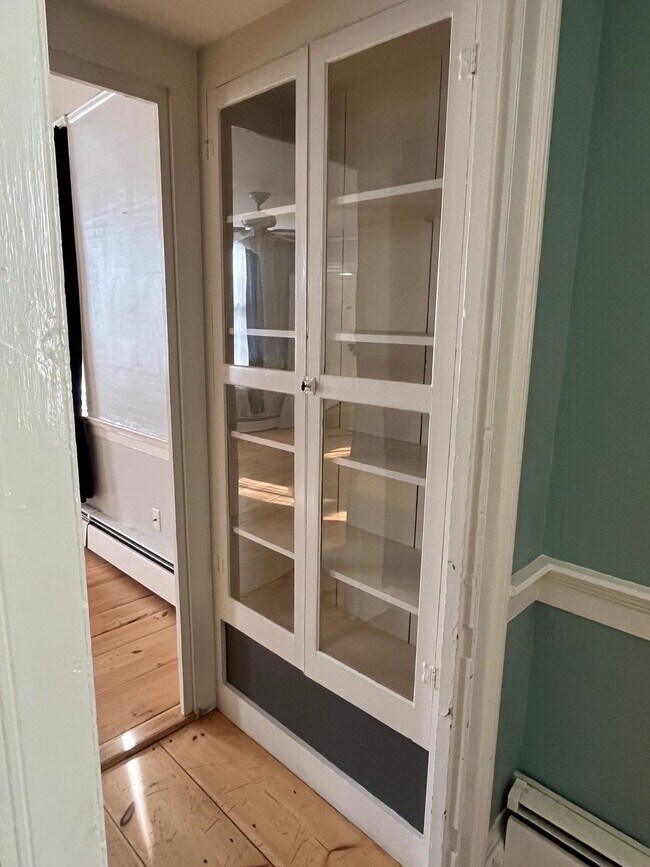 Building Photo - 26 Western Ave