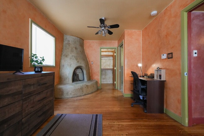 Building Photo - A New Mexico Charm Executive Rental — A Stay Made Simple