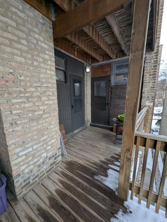 Building Photo - 1 bedroom in CHICAGO IL 60625