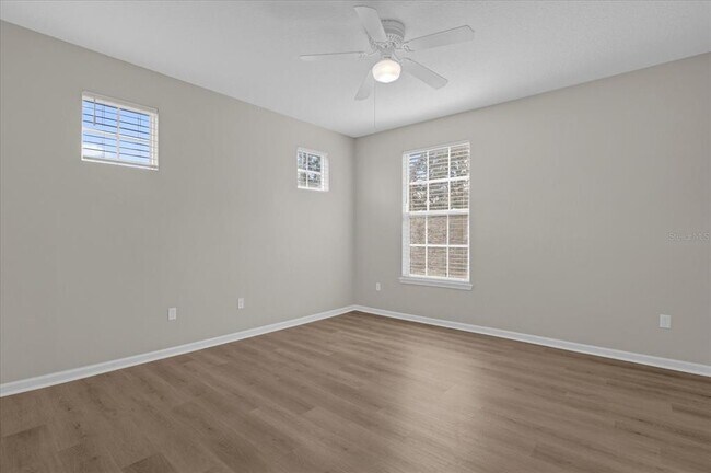 Building Photo - 14304 Fredricksburg Dr