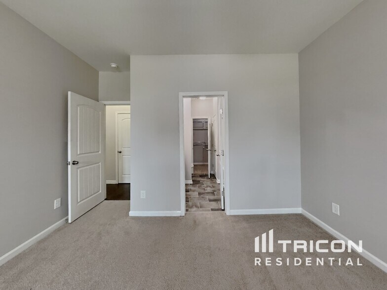 Building Photo - 162 Carissa Dr