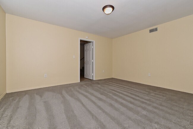 Building Photo - STANFORD.3406 A-B