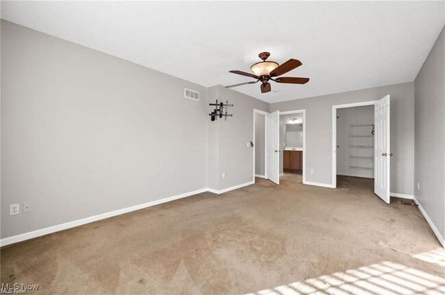 Building Photo - 7419 Meadow Brooke Way