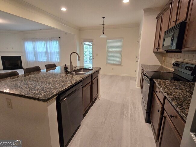 Building Photo - 2020 Beyers Landing Dr