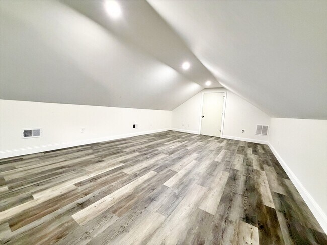 Building Photo - 28 Pitcher Ave