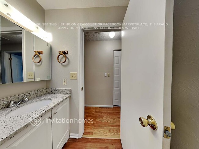 Building Photo - 5374 S Telluride Way