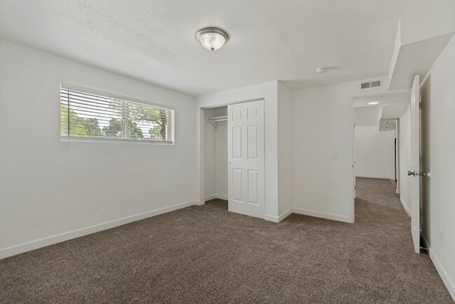 Building Photo - 5128 S 3760 W
