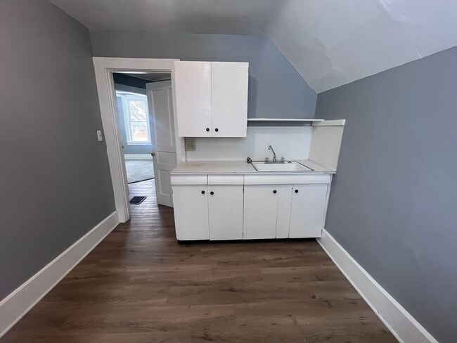 Building Photo - 2143 Palace Ave SW