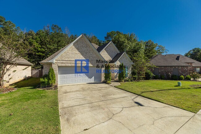 Building Photo - 3 Bed/2 Bath Home in Greenfield Station!!