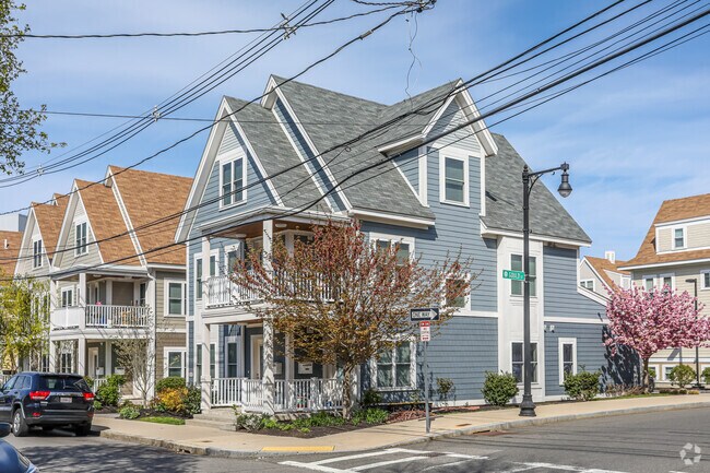 101-107 Litchfield St - Town Homes at Brighton Mills
